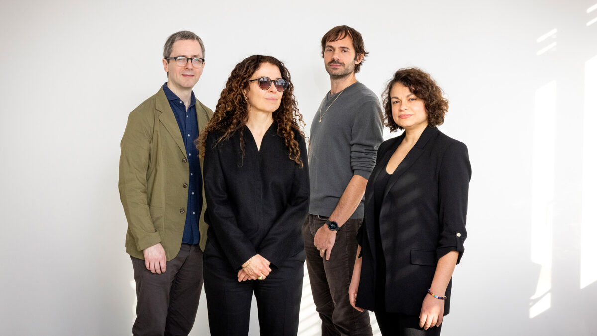 Bild på Sylvie Courvoisier Almathea