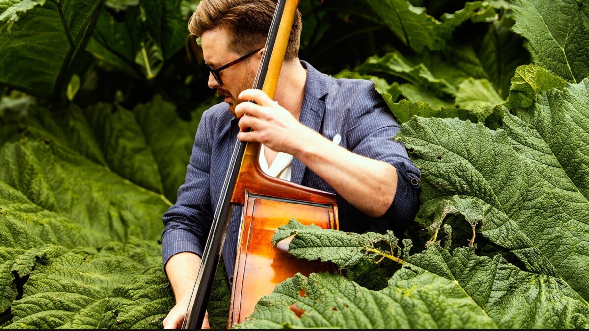 Bild på Arvid Jullander Trio feat. Alexander Lövmark